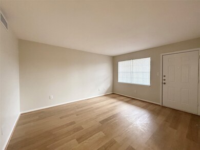 2400 5th St unit 26, Bay City, TX 77414 - photo 4