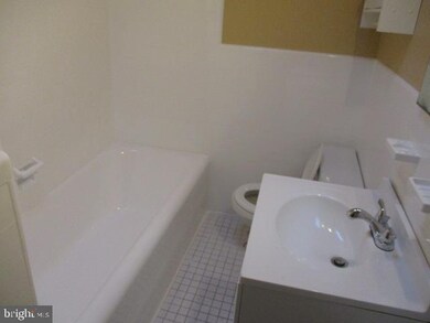 2339 W Marshall Rd unit 2ND FLOOR, Lansdowne, PA 19050 - photo 5