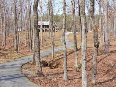 176 Beaver Lake Dr, West Union, SC 29696 - photo 2