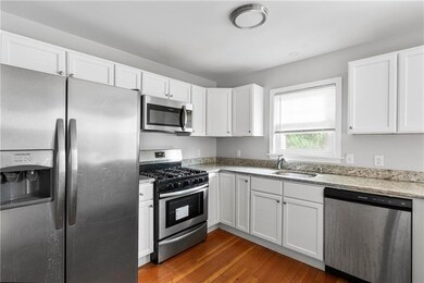 121 California Ave, Providence, RI 02905 - photo 4