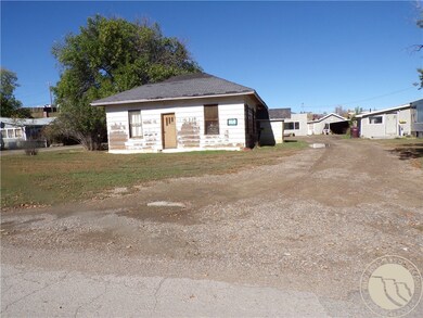 410 4th Ave E, Roundup, MT 59072 - photo 4