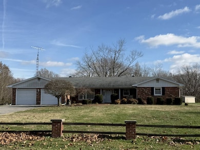 1598 Cr 1100 E, Carmi, IL 62821 - photo 2