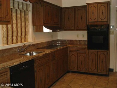 6433 Lily Dhu Ln, Falls Church, VA 22044 - photo 6