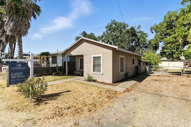 1825 N Filbert St, Stockton, CA 95205 - photo 2