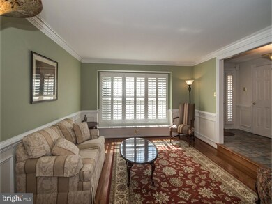 465 Chandlee Dr unit 211, Berwyn, PA 19312 - photo 4