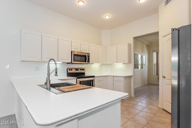 6-photo-Kitchen-8dcbcf1b-468b-4236-bc13-