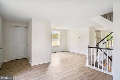 1316 Pear Tree Ct, Frederick, MD 21703 - photo 2