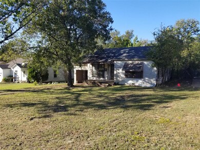 53 W Parnell St, Denison, TX 75020 - photo 2