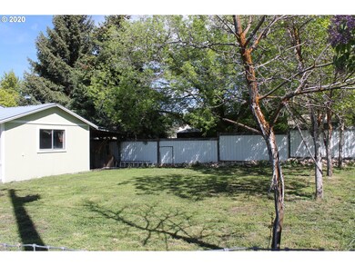 224 Williams St, Prairie City, OR 97869 - photo 4