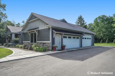 4-Stall Side-load Garage