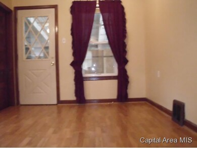 441 E Cheston St, Virginia, IL 62691 - photo 3