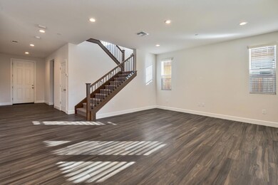 10158 Cornice Way, Elk Grove, CA 95757 - photo 5