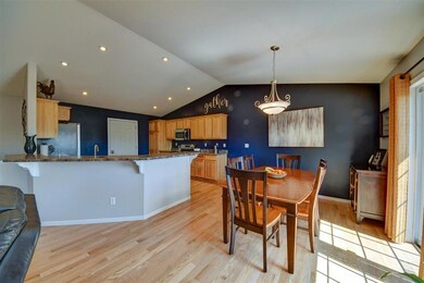 3625 Big Horn Rd SW, Cedar Rapids, IA 52404 - photo 6