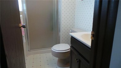 Master bath with shower