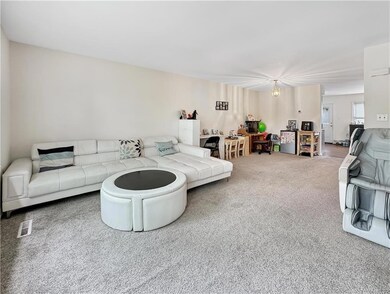 810 W Lehigh St unit 5, Bethlehem, PA 18018 - photo 4