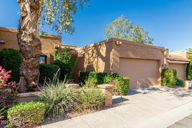 1010 E Lois Ln, Phoenix, AZ 85020 - photo 2