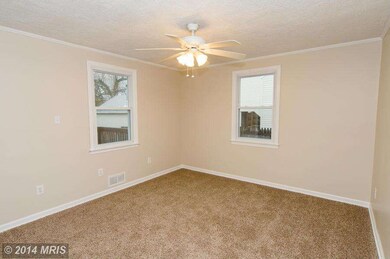 8706 Jenifer Rd, Parkville, MD 21234 - photo 7