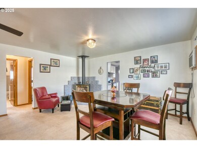 440 E Main St, Athena, OR 97813 - photo 7