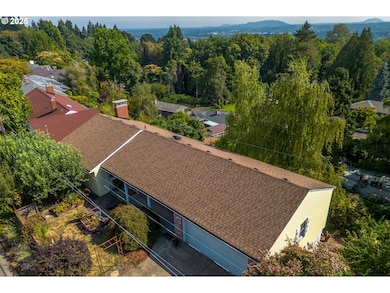 8140 SW 2nd Ave, Portland, OR 97219 - photo 2