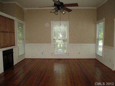 105 N Oakwood Dr, Statesville, NC 28677 - photo 7