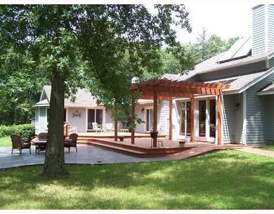 312 E Locust St, Rogers, AR 72756 - photo 2