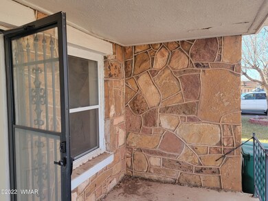 217 E Oak St, Winslow, AZ 86047 - photo 5