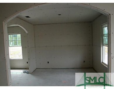 Dining Room. Dining Room with Arched Entry