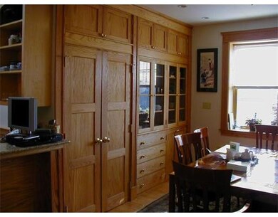 145 Longwood Ave unit 3, Brookline, MA 02446 - photo 3