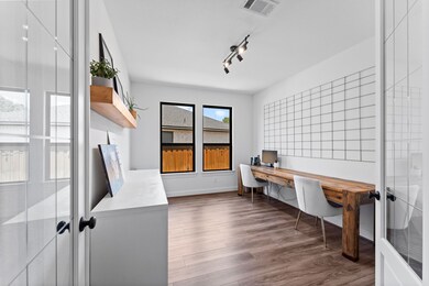 5419 Birkdale Pass, the Woodlands, TX 77386 - photo 5