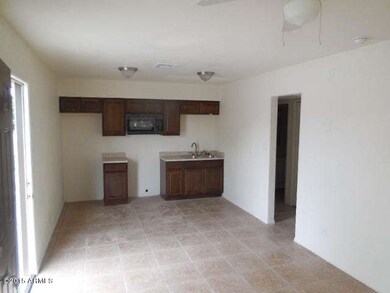 Building C Kitchen w/ Microwave