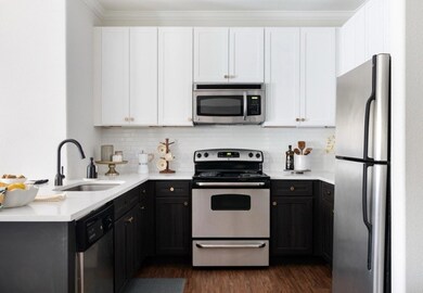 MODEL UNIT - LAYOUT MAY DIFFER