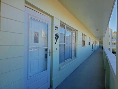 2257 World Parkway Blvd W unit 27, Clearwater, FL 33763 - photo 3