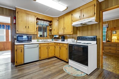 2702 Myrtle