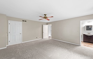 710 Canyon Run Rd, Naperville, IL 60565 - photo 5