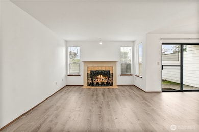 24914 109th Place SE unit 34C, Kent, WA 98030 - photo 4