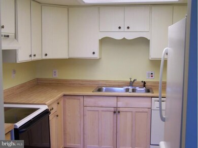 1906 Yardley Commons, Yardley, PA 19067 - photo 4