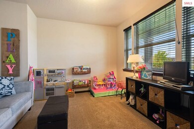 Play room, office, sewing room