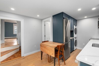 239 Washington St unit 3, Marblehead, MA 01945 - photo 4