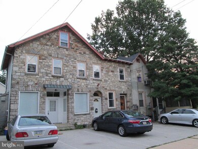 400 W Wayne Ave, Wayne, PA 19087 - photo 2