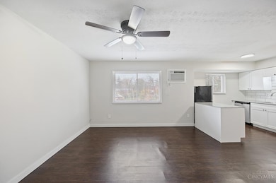 Flats at Montgomery, Cincinnati, OH 45213 - photo 6