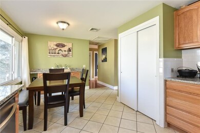 75 Flagg Ave, Warwick, RI 02886 - photo 7