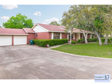 401 Oakridge Dr, San Marcos, TX 78666 - photo 3