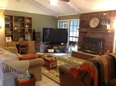 15428 Charlotte Ann Ln, Tyler, TX 75707 - photo 4