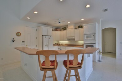 Wraparound Breakfast Bar