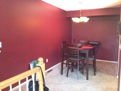 12-847dining