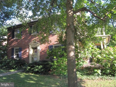 201 W Conestoga St, New Holland, PA 17557 - photo 4