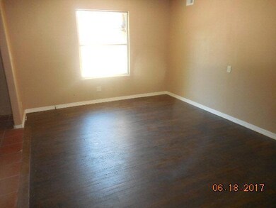 310 E 8th St, Weslaco, TX 78596 - photo 3