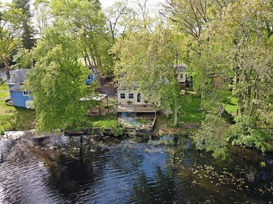 43 Brown Ave, Mansfield, MA 02048 - photo 2