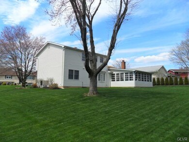 3350 Moravian Ct, Bethlehem, PA 18020 - photo 4