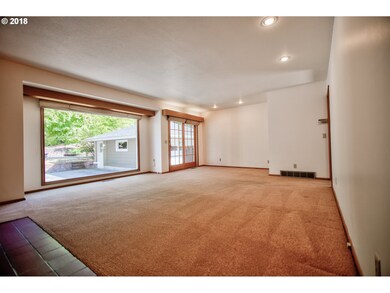 Living Room/Dining Room